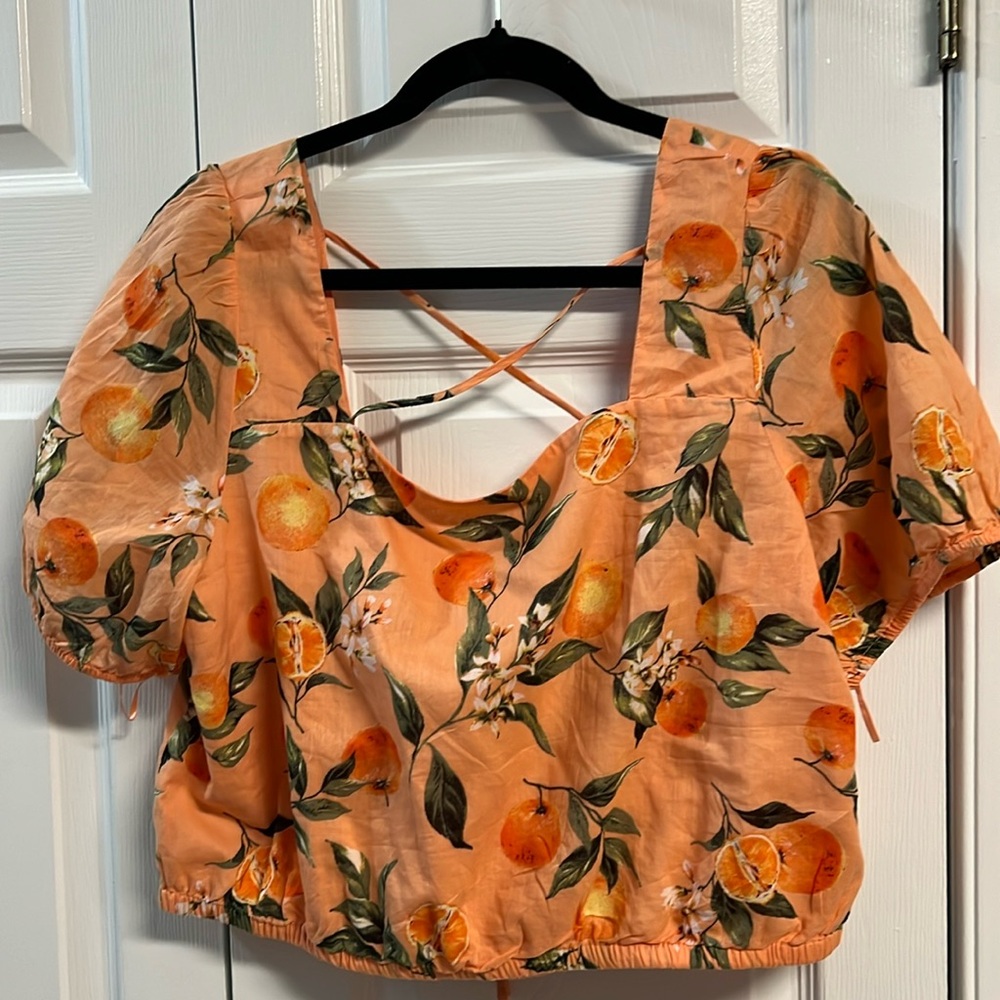 New Loft Cropped Orange Floral Top Size Large